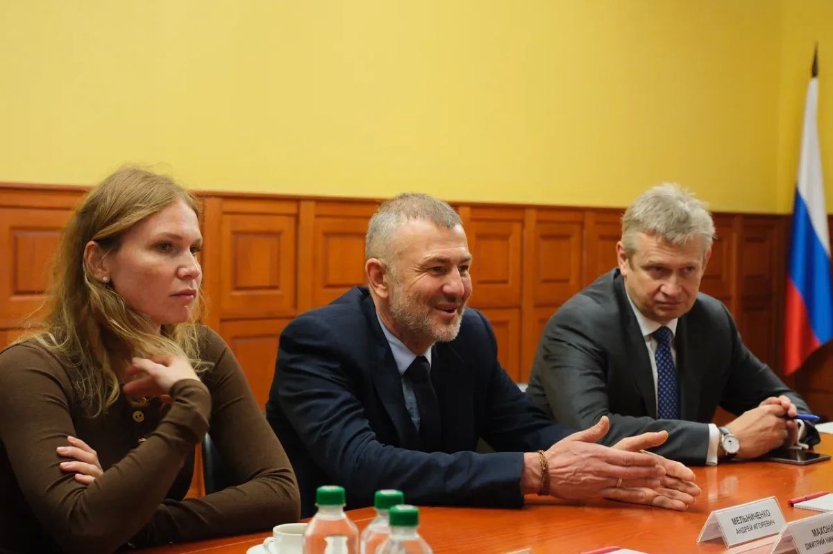 Дмитрий Махонин: Провели рабочую встречу с основателем «ЕвроХима» Андреем Мельниченко Дмитрий Махонин: Провели рабочую встречу с основателем «ЕвроХима» Андреем Мельниченко