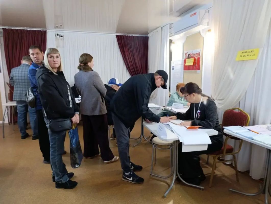 В Пермском крае стартовали выборы депутатов Государственной Думы Российской Федерации, Законодательного Собрания Пермского рая, Пермской городской Думы, муниципальных окружных дум в Большой Соснове, Кунгуре, Соликамске, а... В Пермском крае стартовали выборы депутатов Государственной Думы Российской Федерации, Законодательного Собрания Пермского рая, Пермской городской Думы, муниципальных окружных дум в Большой Соснове, Кунгуре, Соликамске, а...