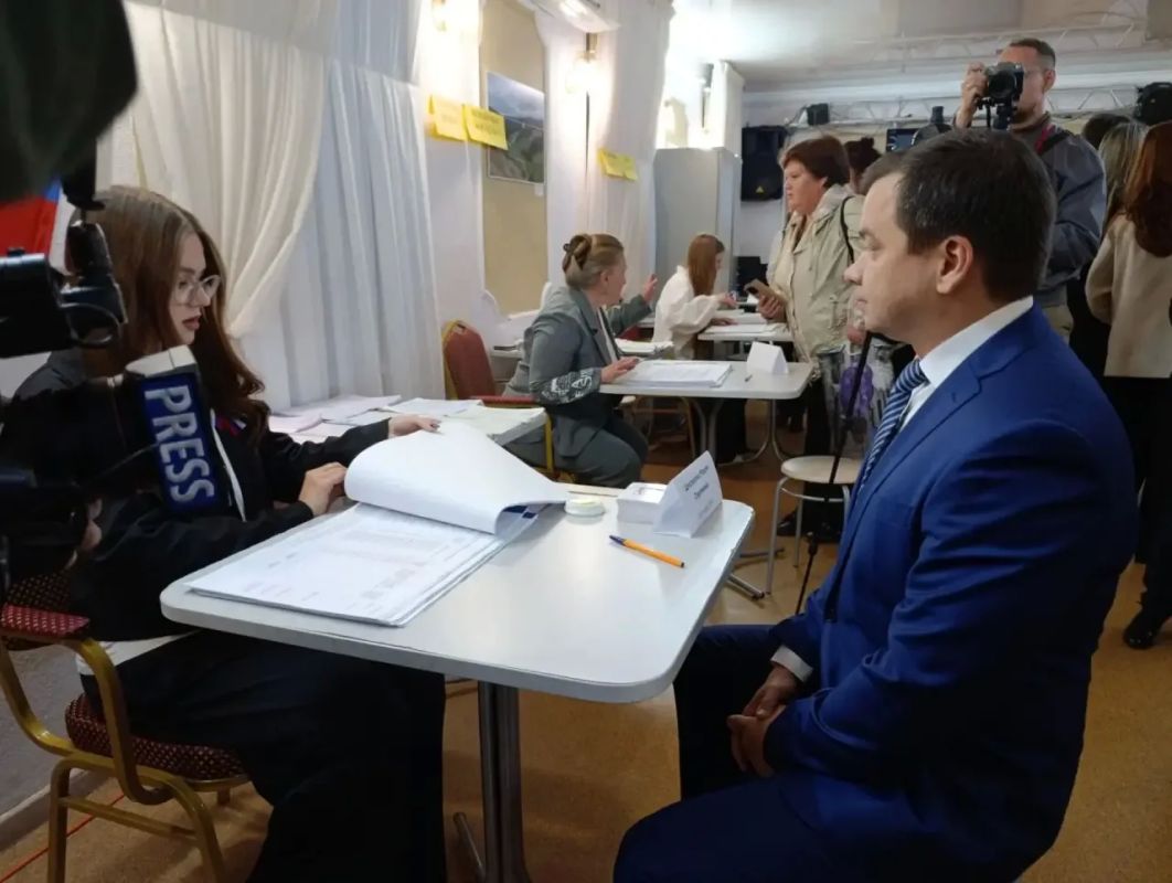 В Пермском крае стартовали выборы депутатов Государственной Думы Российской Федерации, Законодательного Собрания Пермского рая, Пермской городской Думы, муниципальных окружных дум в Большой Соснове, Кунгуре, Соликамске, а... В Пермском крае стартовали выборы депутатов Государственной Думы Российской Федерации, Законодательного Собрания Пермского рая, Пермской городской Думы, муниципальных окружных дум в Большой Соснове, Кунгуре, Соликамске, а...