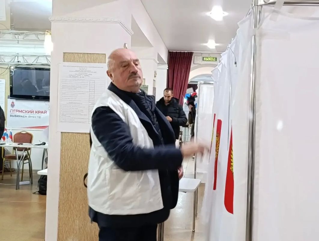 В Пермском крае стартовали выборы депутатов Государственной Думы Российской Федерации, Законодательного Собрания Пермского рая, Пермской городской Думы, муниципальных окружных дум в Большой Соснове, Кунгуре, Соликамске, а... В Пермском крае стартовали выборы депутатов Государственной Думы Российской Федерации, Законодательного Собрания Пермского рая, Пермской городской Думы, муниципальных окружных дум в Большой Соснове, Кунгуре, Соликамске, а...