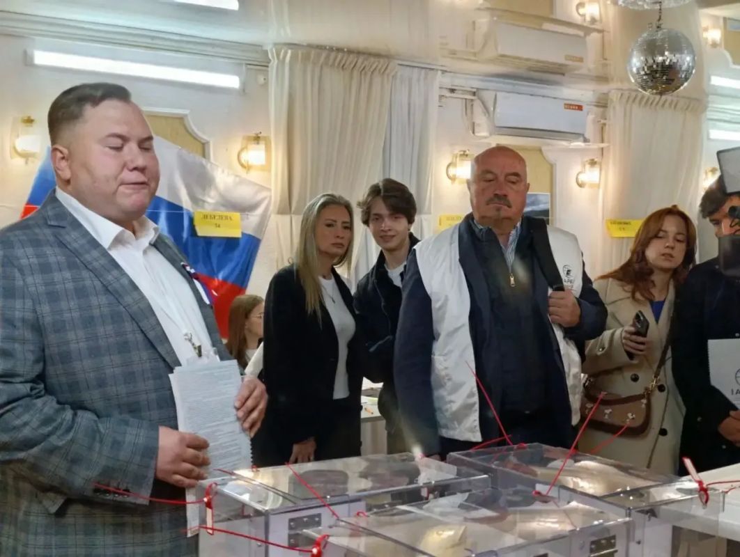 В Пермском крае стартовали выборы депутатов Государственной Думы Российской Федерации, Законодательного Собрания Пермского рая, Пермской городской Думы, муниципальных окружных дум в Большой Соснове, Кунгуре, Соликамске, а... В Пермском крае стартовали выборы депутатов Государственной Думы Российской Федерации, Законодательного Собрания Пермского рая, Пермской городской Думы, муниципальных окружных дум в Большой Соснове, Кунгуре, Соликамске, а...