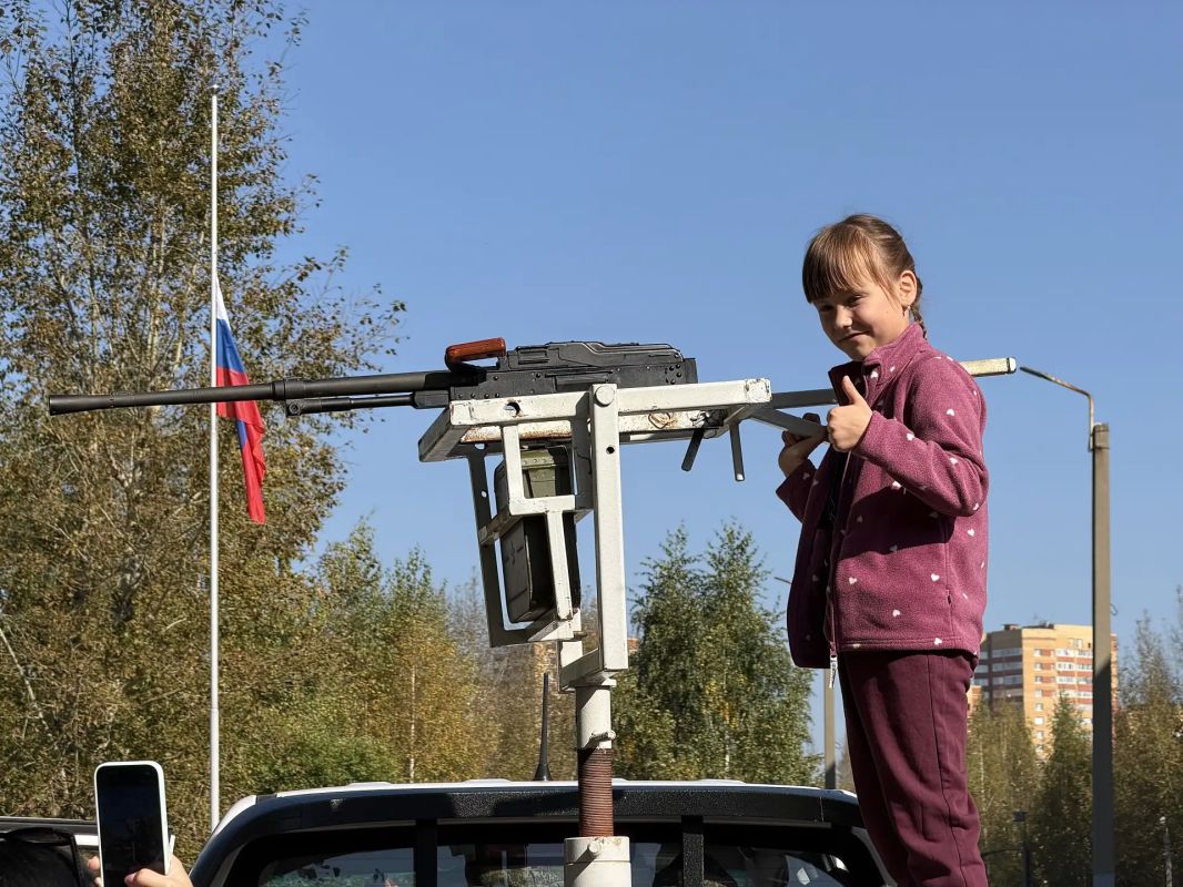 Сегодня в Перми прошёл военно-спортивный фестиваль «Спорт! Здоровье! Дружба!» Сегодня в Перми прошёл военно-спортивный фестиваль «Спорт! Здоровье! Дружба!»