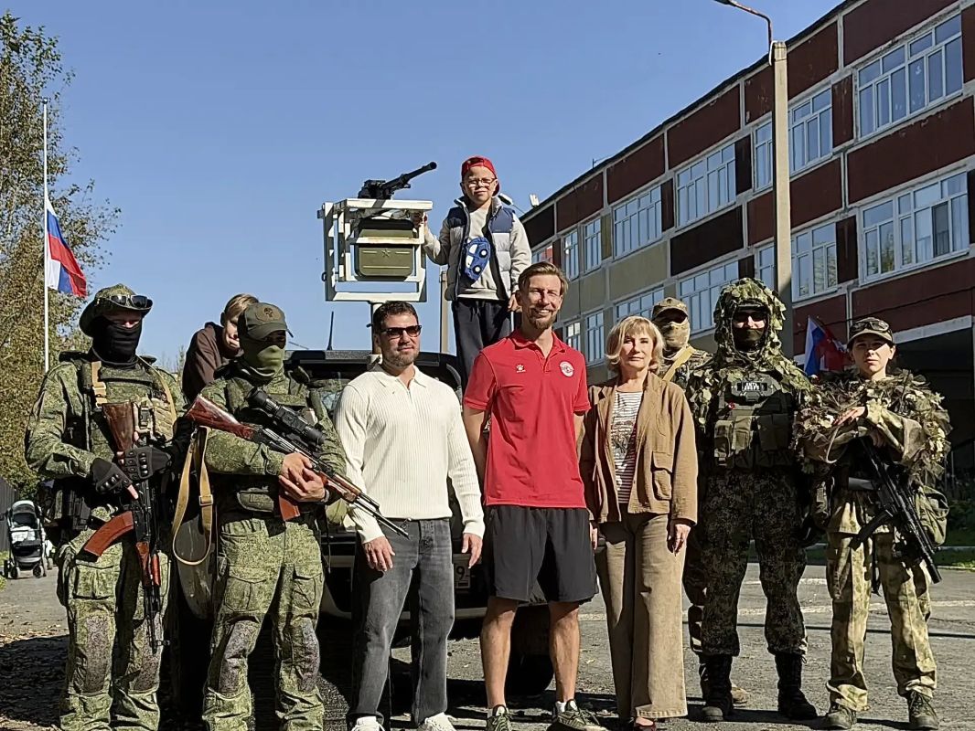Сегодня в Перми прошёл военно-спортивный фестиваль «Спорт! Здоровье! Дружба!» Сегодня в Перми прошёл военно-спортивный фестиваль «Спорт! Здоровье! Дружба!»