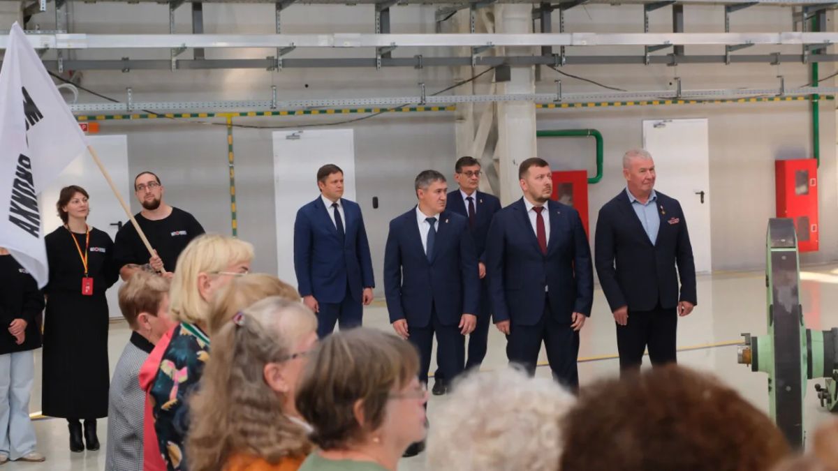 49 работников «Мотовилихинских заводов» наградили в преддверии Дня машиностроителя