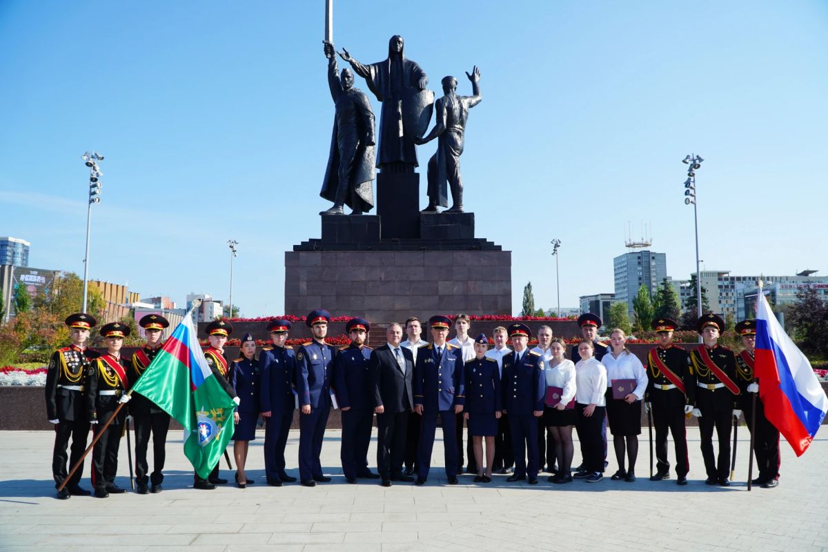 Руководитель СУ СК России по Пермскому краю принял участие в торжественном мероприятии, посвящённом принятию Присяги молодыми следователями Руководитель СУ СК России по Пермскому краю принял участие в торжественном мероприятии, посвящённом принятию Присяги молодыми следователями