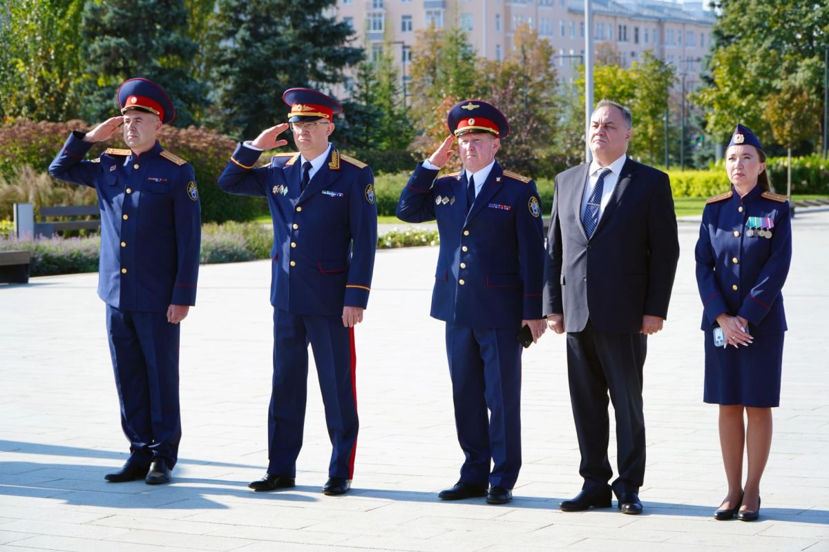 Руководитель СУ СК России по Пермскому краю принял участие в торжественном мероприятии, посвящённом принятию Присяги молодыми следователями Руководитель СУ СК России по Пермскому краю принял участие в торжественном мероприятии, посвящённом принятию Присяги молодыми следователями