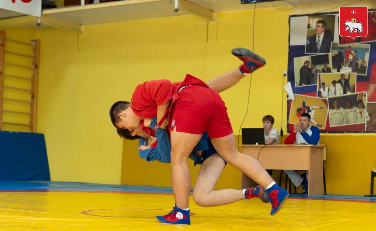 26 сентября в спортивной школе олимпийского резерва по самбо и дзюдо «Витязь» имени И.И. Пономарева» состоялось Первенство среди юношей 16-18 лет