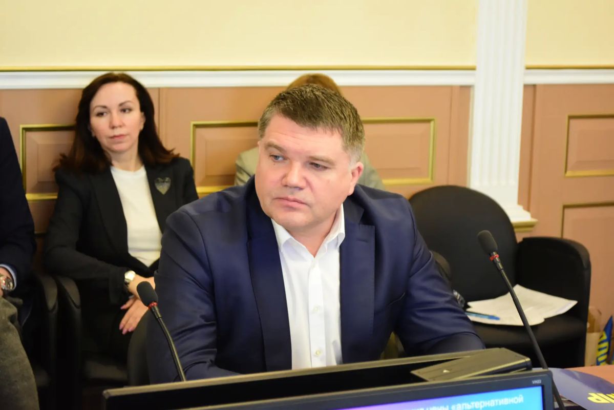 Определен состав руководства нового созыва Законодательного Собрания Определен состав руководства нового созыва Законодательного Собрания