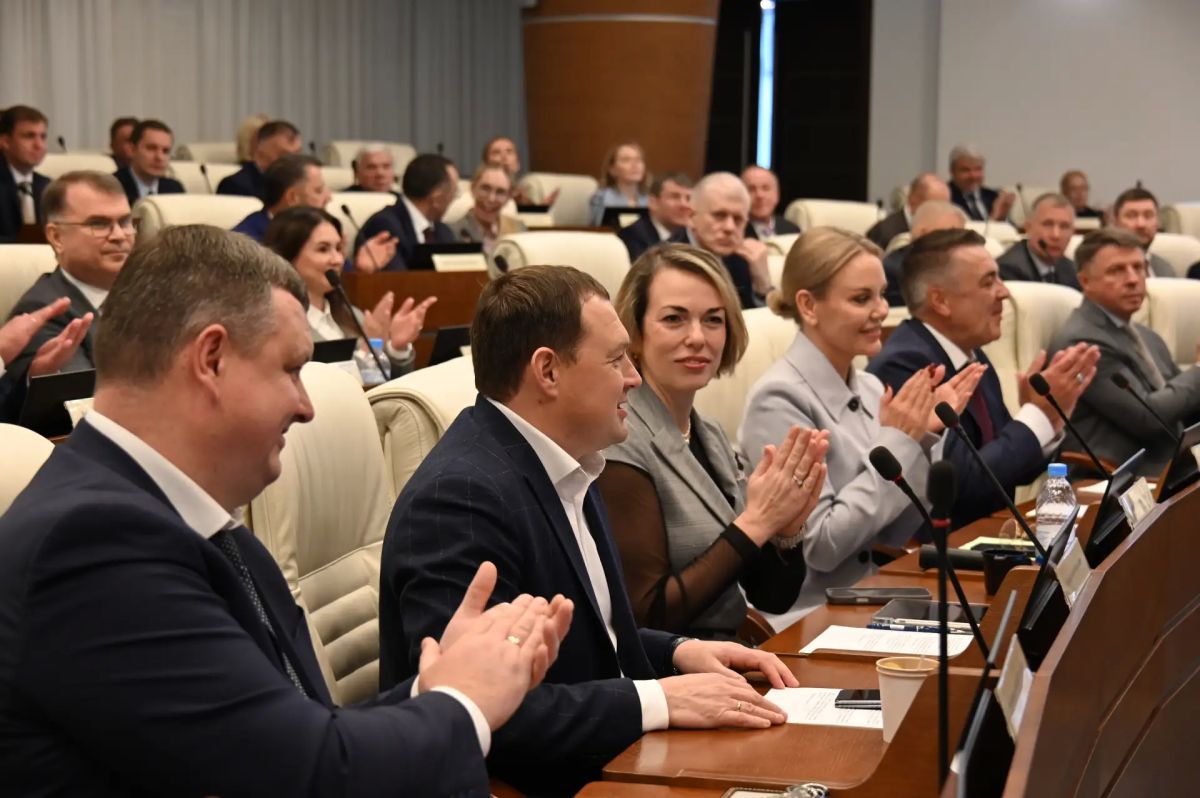 Итоги первого заседания Законодательного Собрания пятого созыва Итоги первого заседания Законодательного Собрания пятого созыва