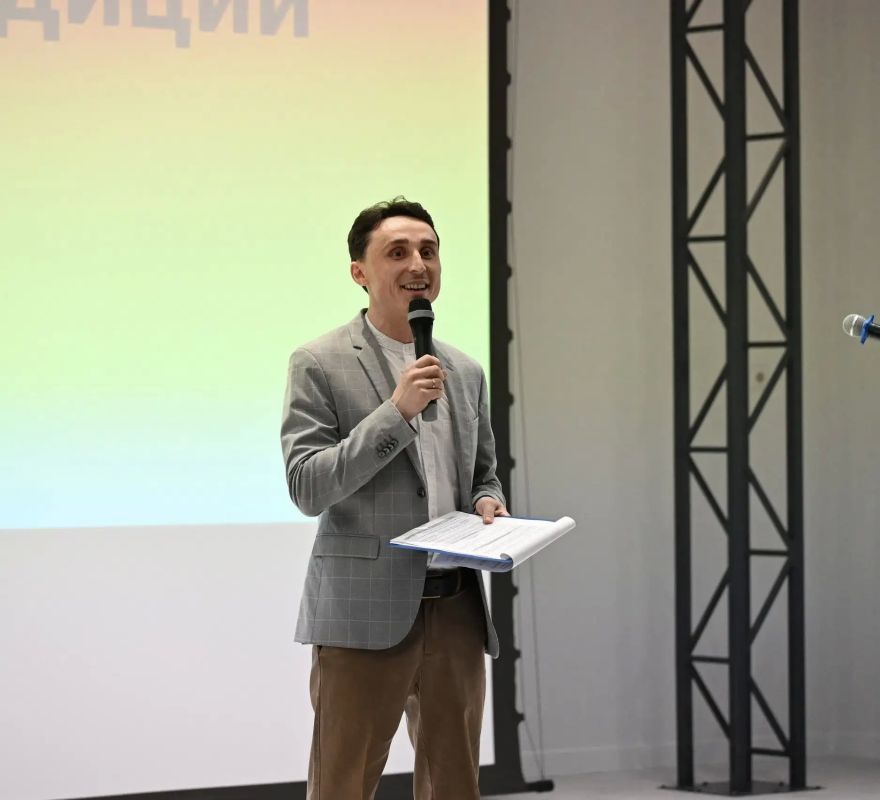«Дорогие учителя и преподаватели! Поздравляю вас с профессиональным праздником! «Дорогие учителя и преподаватели! Поздравляю вас с профессиональным праздником!