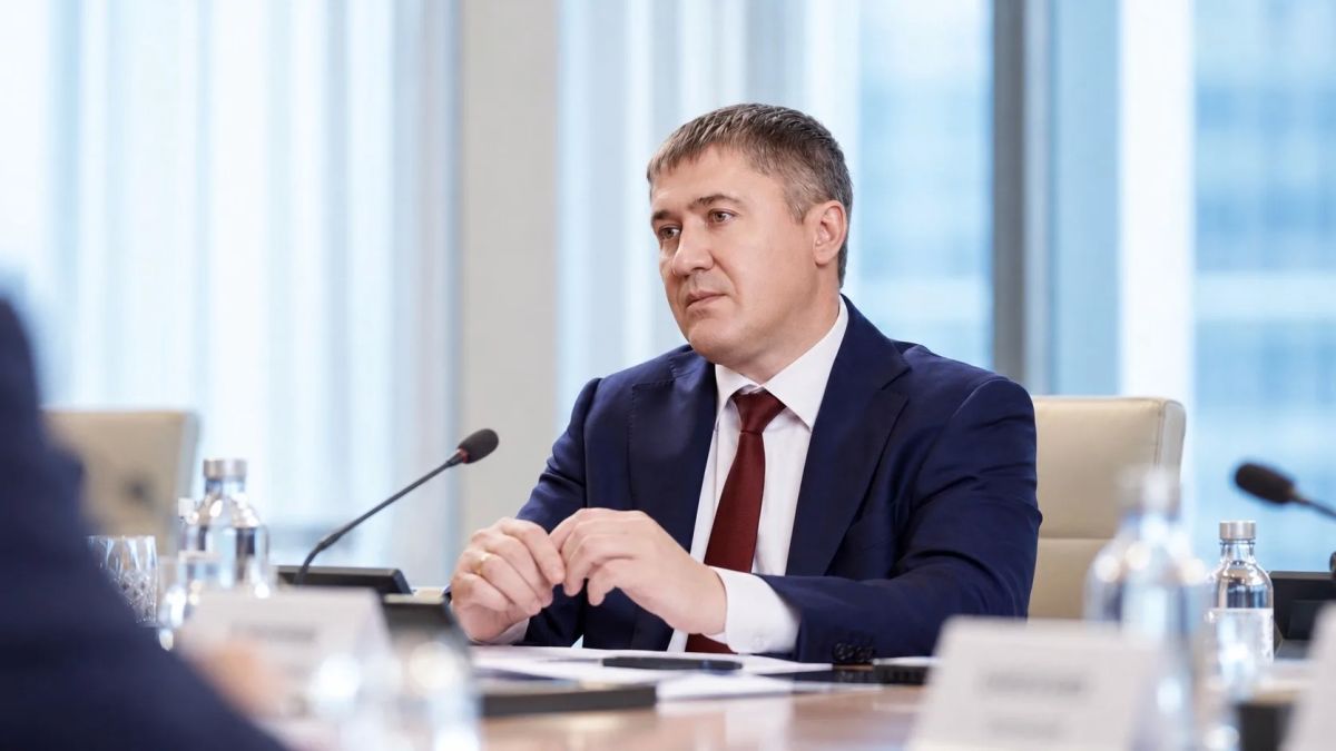 Дмитрий Махонин: Вчера провели рабочую встречу с Министром промышленности и торговли РФ Антоном Алихановым Дмитрий Махонин: Вчера провели рабочую встречу с Министром промышленности и торговли РФ Антоном Алихановым