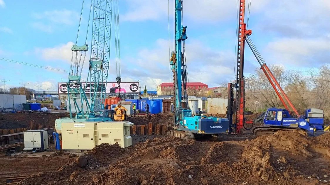 На шоссе Космонавтов в Перми демонтируют старый мост через Мулянку