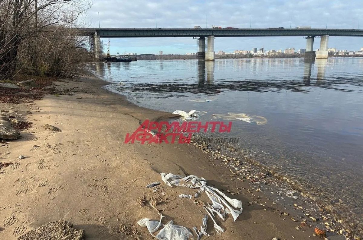 «Уралуправтодор» объяснил, как мешки от песка оказались в Каме