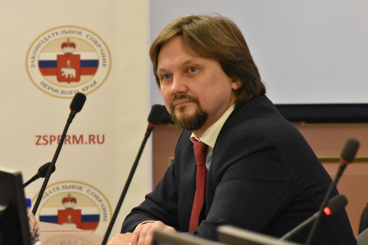 В комитете краевого парламента по бюджету избраны заместители председателя В комитете краевого парламента по бюджету избраны заместители председателя
