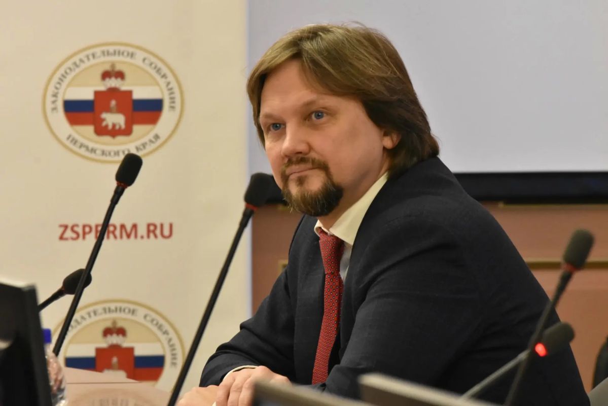 Ирек Хазиев и Георгий Ткаченко стали заместителями председателя бюджетного комитета в Прикамье Ирек Хазиев и Георгий Ткаченко стали заместителями председателя бюджетного комитета в Прикамье